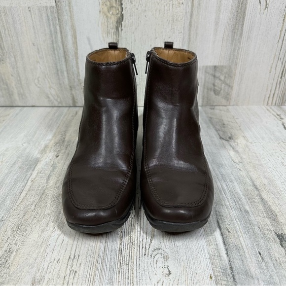 Easy Spirit Esactout Brown Leather Ankle Boots with Side Button Detail #321 - Picture 4 of 13